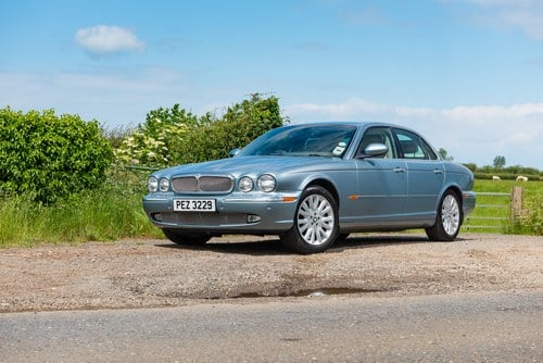 2003 Jaguar X350 XJ8 4.2 V8 SE In vendita (immagine 1 di 124)