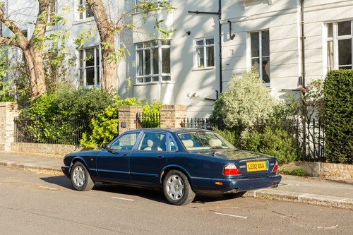 2002 Jaguar XJ8 Sovereign 3.2 till salu (bild 4 av 163)