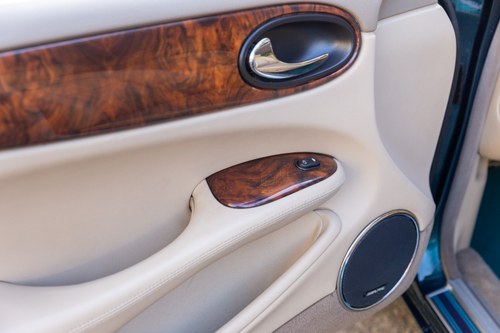 2002 Jaguar XJ8 Sovereign 3.2 till salu (bild 35 av 163)