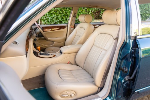 2002 Jaguar XJ8 Sovereign 3.2 till salu (bild 38 av 163)