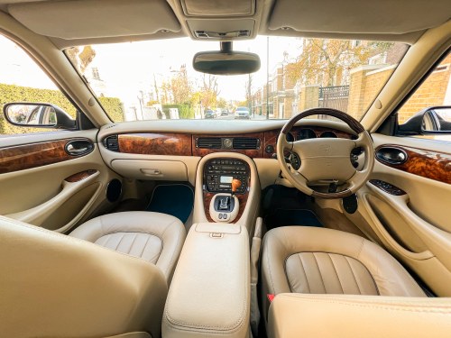 2002 Jaguar XJ8 Sovereign 3.2 till salu (bild 25 av 163)