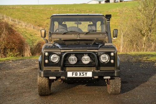 1993 Land Rover Defender 90 For Sale (picture 2 of 193)