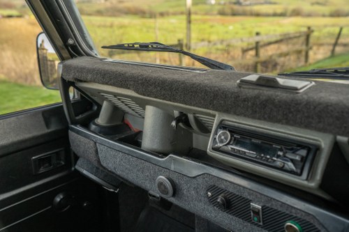 1993 Land Rover Defender 90 For Sale (picture 45 of 193)