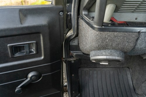 1993 Land Rover Defender 90 For Sale (picture 60 of 193)