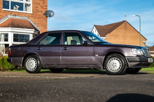 1993 Mercedes-Benz 280E W124 For Sale (picture 7 of 251)