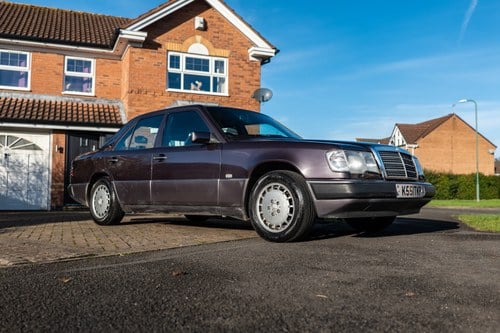 1993 Mercedes-Benz 280E W124 For Sale (picture 20 of 251)
