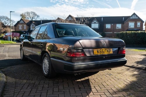 1993 Mercedes-Benz 280E W124 For Sale (picture 27 of 251)