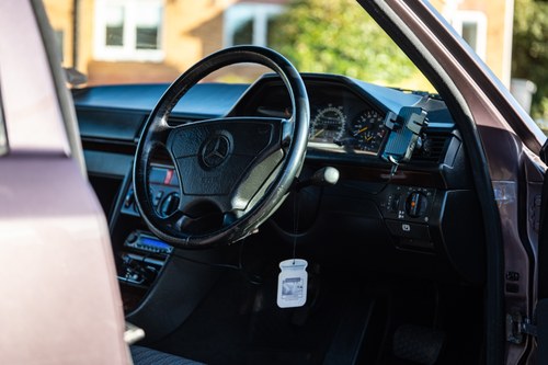 1993 Mercedes-Benz 280E W124 For Sale (picture 35 of 251)