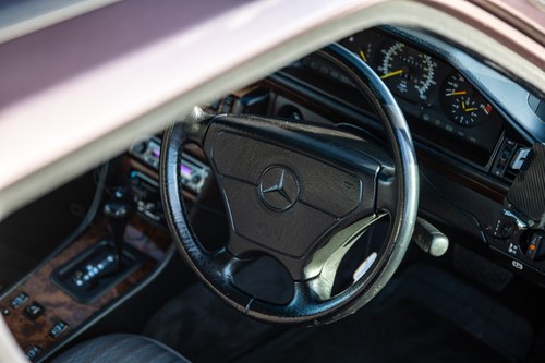 1993 Mercedes-Benz 280E W124 For Sale (picture 39 of 251)