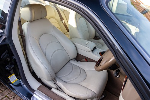 2002 Jaguar XKR Coupe à vendre (picture 40 of 177)