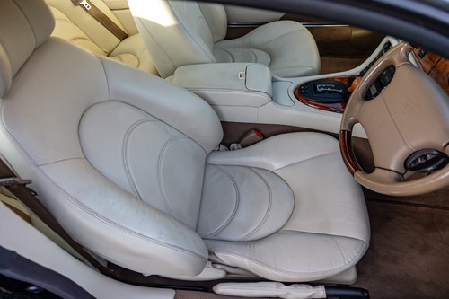 2002 Jaguar XKR Coupe à vendre (picture 41 of 177)