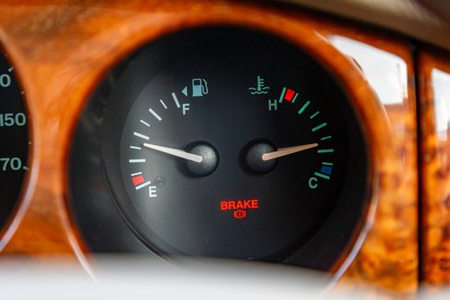 2002 Jaguar XKR Coupe à vendre (picture 76 of 177)