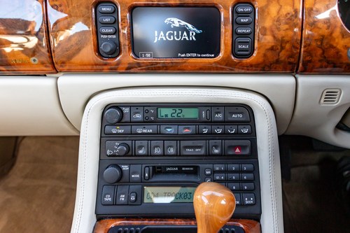 2002 Jaguar XKR Coupe à vendre (picture 64 of 177)