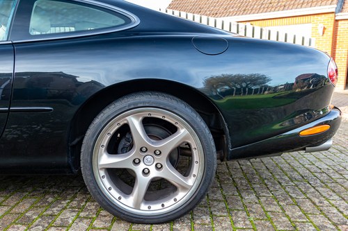 2002 Jaguar XKR Coupe à vendre (picture 95 of 177)