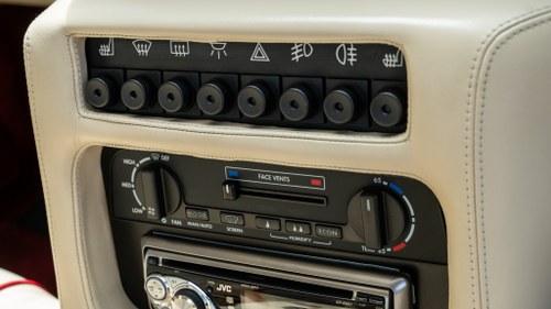 1992 Aston Martin Virage Te koop (foto 29 van 195)