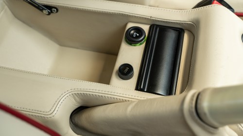 1992 Aston Martin Virage Te koop (foto 40 van 195)