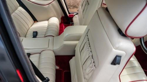 1992 Aston Martin Virage Te koop (foto 57 van 195)