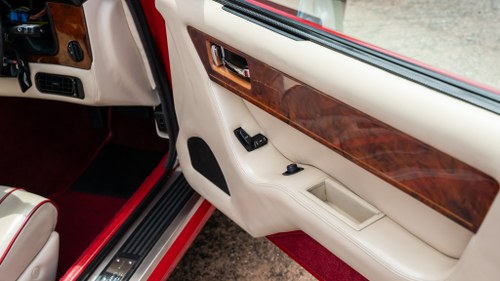 1992 Aston Martin Virage Te koop (foto 65 van 195)
