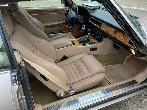 1990 Jaguar XJS Cabriolet V12 'Classic Collection Edition' Te koop (foto 25 van 60)