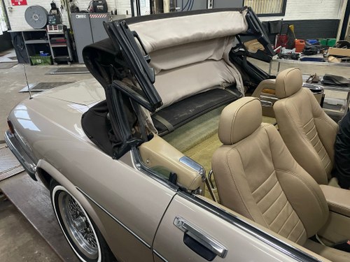 1990 Jaguar XJS Cabriolet V12 'Classic Collection Edition' Te koop (foto 36 van 60)