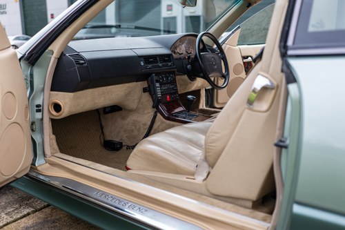 1990 Mercedes-Benz R129 500SL Te koop (foto 44 van 264)