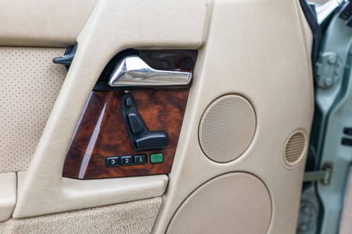 1990 Mercedes-Benz R129 500SL Te koop (foto 66 van 264)