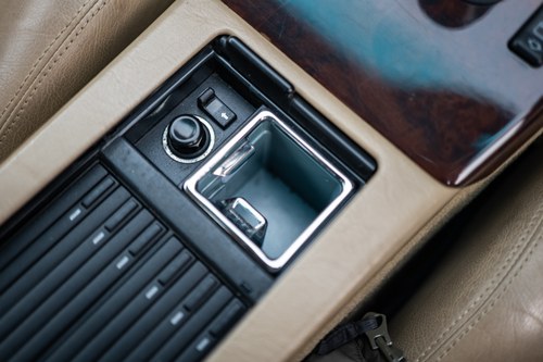 1990 Mercedes-Benz R129 500SL Te koop (foto 77 van 264)