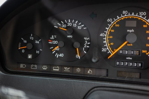 1990 Mercedes-Benz R129 500SL Te koop (foto 99 van 264)