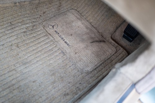 1990 Mercedes-Benz R129 500SL Te koop (foto 111 van 264)