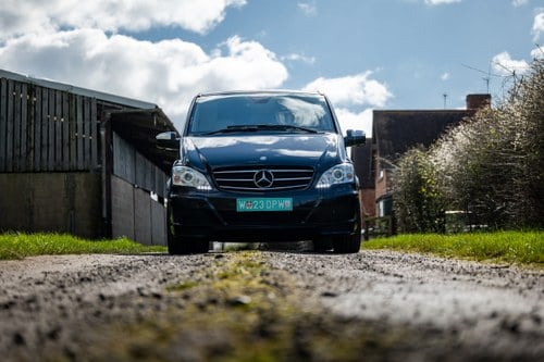 2015 Mercedes-Benz BRABUS iBusiness 3D 4.0 LWB In vendita (immagine 5 di 277)