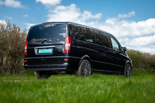 2015 Mercedes-Benz BRABUS iBusiness 3D 4.0 LWB In vendita (immagine 9 di 277)