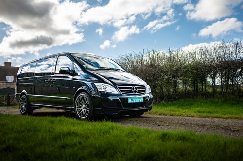 2015 Mercedes-Benz BRABUS iBusiness 3D 4.0 LWB In vendita (immagine 28 di 277)