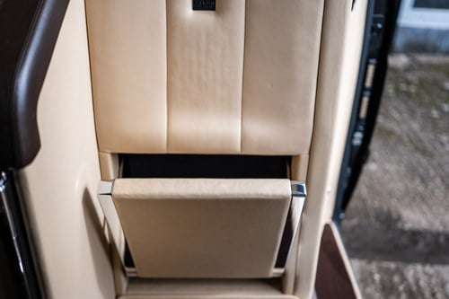 2015 Mercedes-Benz BRABUS iBusiness 3D 4.0 LWB In vendita (immagine 143 di 277)