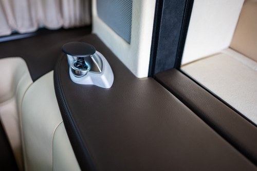 2015 Mercedes-Benz BRABUS iBusiness 3D 4.0 LWB In vendita (immagine 154 di 277)