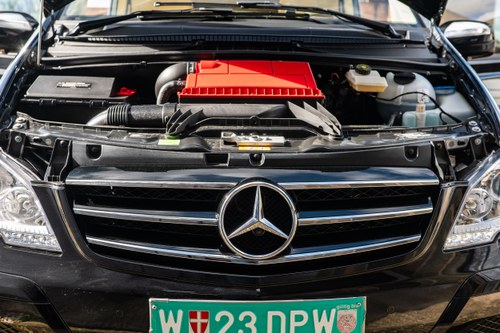 2015 Mercedes-Benz BRABUS iBusiness 3D 4.0 LWB In vendita (immagine 248 di 277)