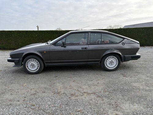 1983 Alfa Romeo GTV6 à vendre (picture 2 of 66)