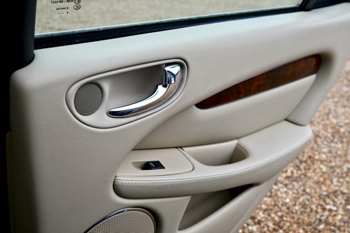 2007 Jaguar X-Type 3.0 V6 Sovereign Estate For Sale (picture 45 of 79)