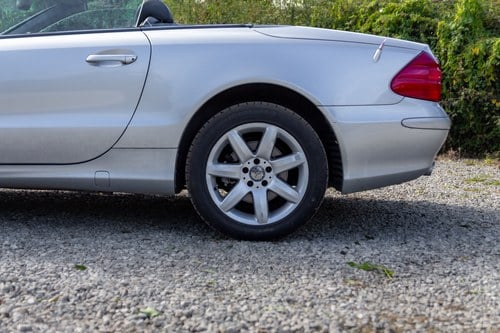 2004 Mercedes-Benz R230 SL500 In vendita (immagine 24 di 205)