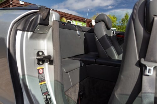 2004 Mercedes-Benz R230 SL500 In vendita (immagine 47 di 205)