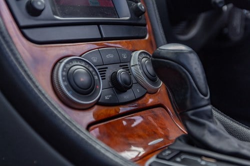 2004 Mercedes-Benz R230 SL500 In vendita (immagine 29 di 205)