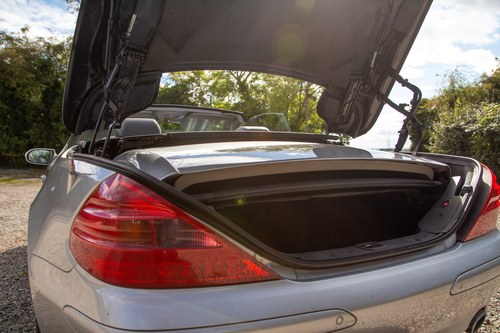 2004 Mercedes-Benz R230 SL500 In vendita (immagine 121 di 205)