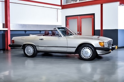 1987 Mercedes-Benz R107 560SL Convertible 5,6L V8 Te koop (foto 6 van 121)