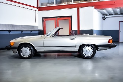 1987 Mercedes-Benz R107 560SL Convertible 5,6L V8 Te koop (foto 19 van 121)