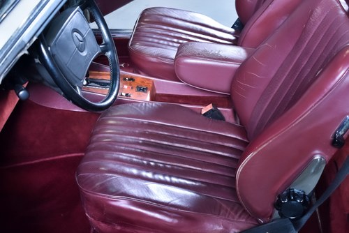 1987 Mercedes-Benz R107 560SL Convertible 5,6L V8 Te koop (foto 37 van 121)