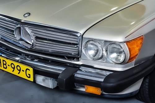 1987 Mercedes-Benz R107 560SL Convertible 5,6L V8 Te koop (foto 71 van 121)