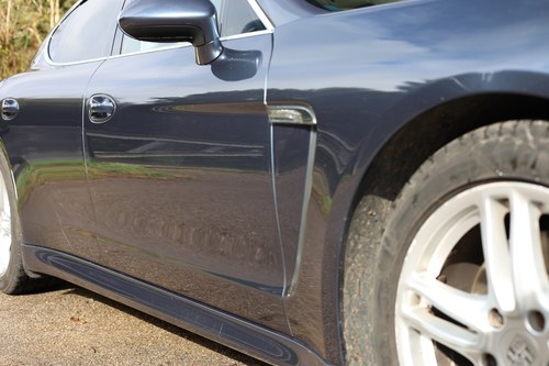2010 Porsche Panamera V8S Te koop (foto 54 van 312)