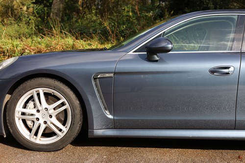 2010 Porsche Panamera V8S Te koop (foto 84 van 312)
