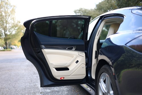 2010 Porsche Panamera V8S Te koop (foto 137 van 312)