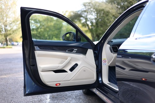 2010 Porsche Panamera V8S Te koop (foto 136 van 312)