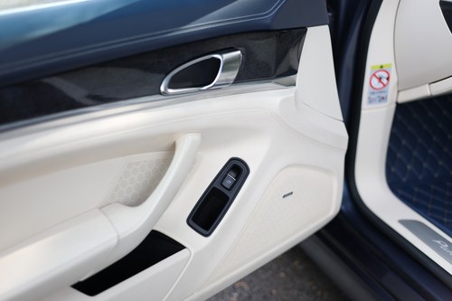 2010 Porsche Panamera V8S Te koop (foto 144 van 312)